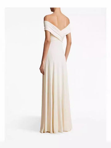 Temperament Sexy Word Collar Twisted Folds Folded White Evening Dress Dress Dress Dress Dress Woman